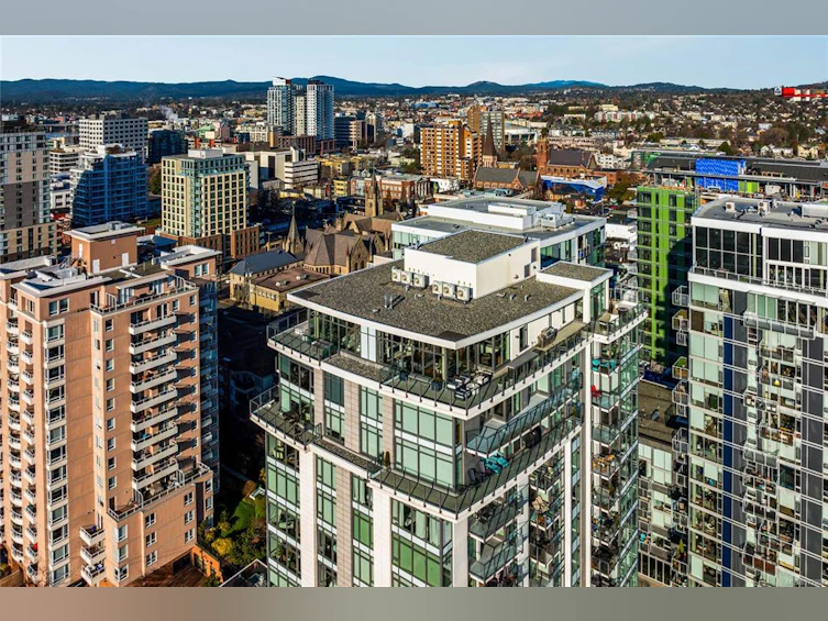 PH1801-960 Yates Street, Victoria, BC, V8V 3M3 - 3