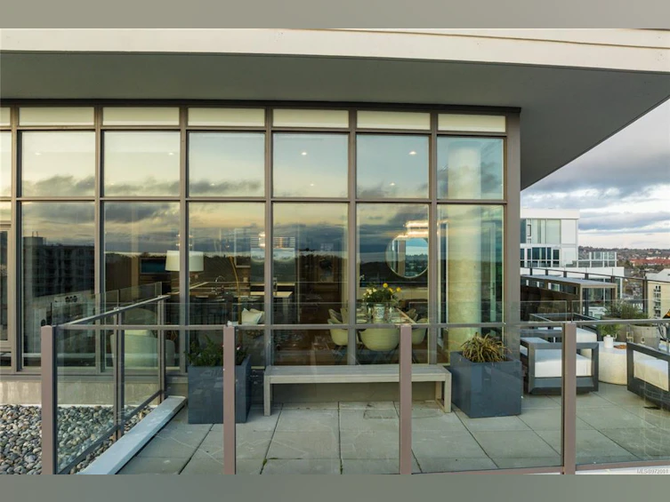 PH1801-960 Yates Street, Victoria, BC, V8V 3M3 - 5