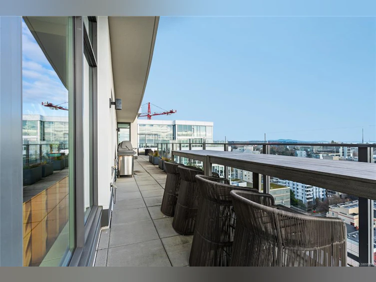 PH1801-960 Yates Street, Victoria, BC, V8V 3M3 - 20