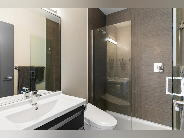 PH1801-960 Yates Street, Victoria, BC, V8V 3M3 - 24
