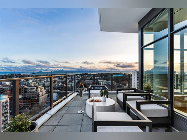 PH1801-960 Yates Street, Victoria, BC, V8V 3M3 - 37