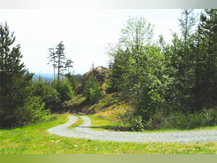 4590 Goldstream Heights Drive, Shawnigan Lake, BC, V0R 2W3 - 11