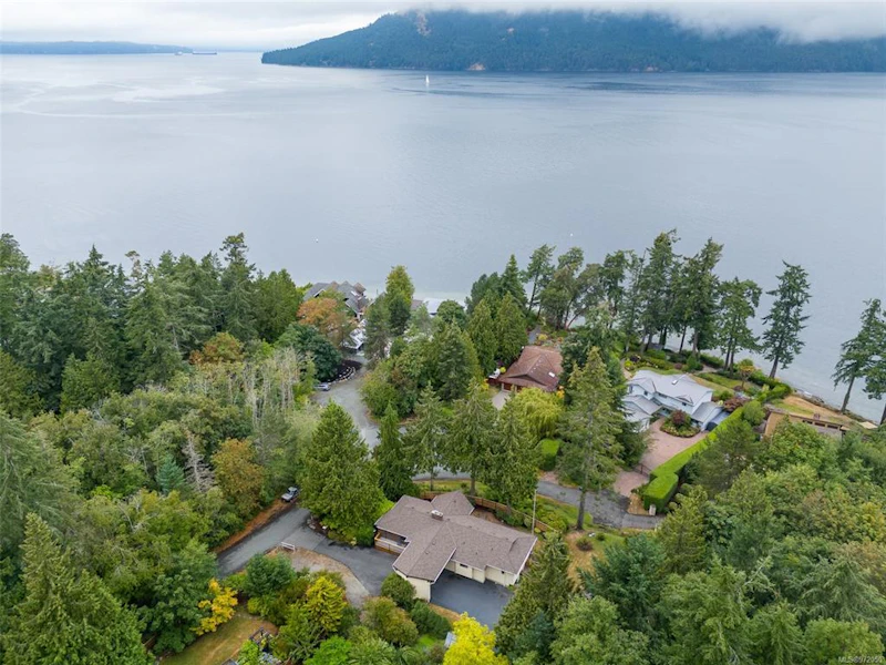 11650 Seabreeze Road, North Saanich BC V8L 5K1