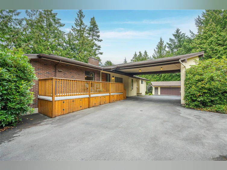 11650 Seabreeze Road, North Saanich, BC, V8L 3X9 - 4