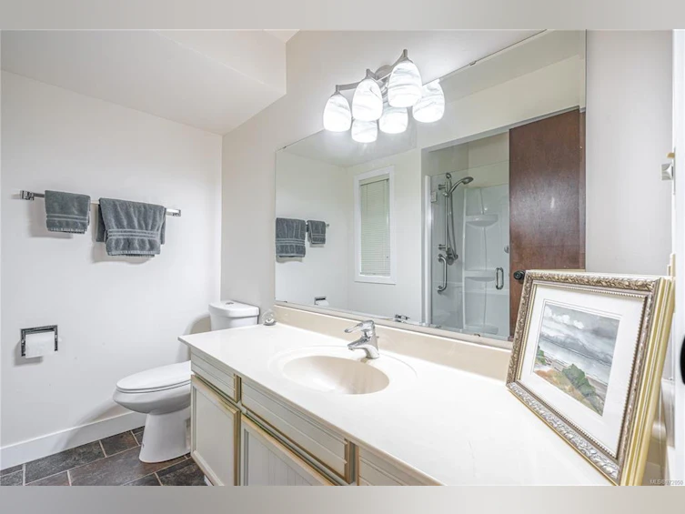 11650 Seabreeze Road, North Saanich, BC, V8L 3X9 - 14