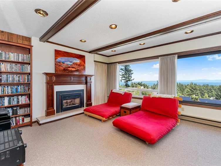 5254 Westover Place, Saanich, BC, V8Y 1P6 - 8