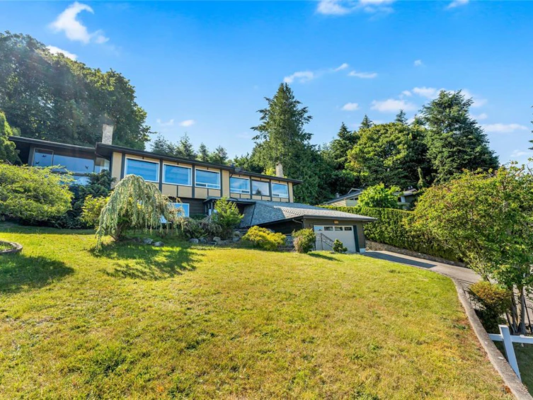 5254 Westover Place, Saanich, BC, V8Y 1P6 - 39