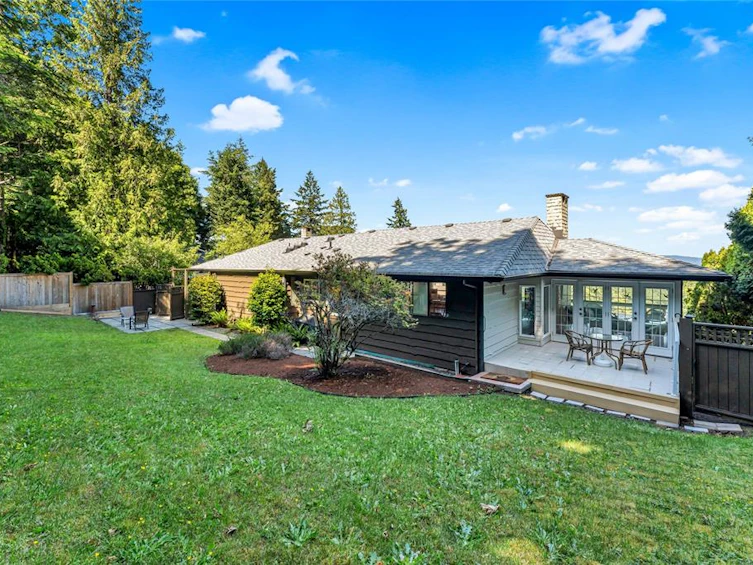 5254 Westover Place, Saanich, BC, V8Y 1P6 - 48