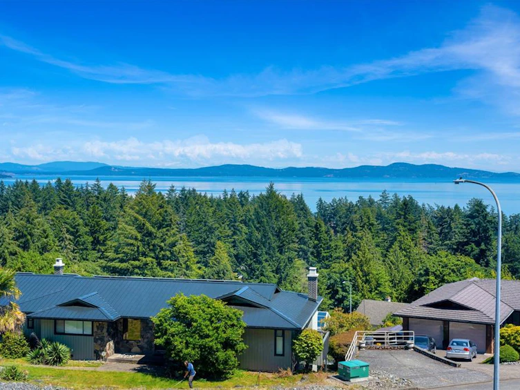 5254 Westover Place, Saanich, BC, V8Y 1P6 - 55