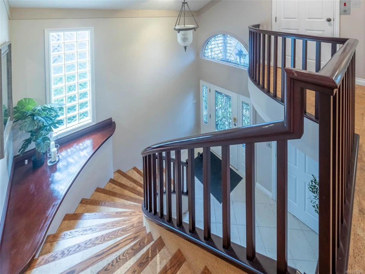 6-9675 First Street, Sidney, BC, V8L 3C8 - 10
