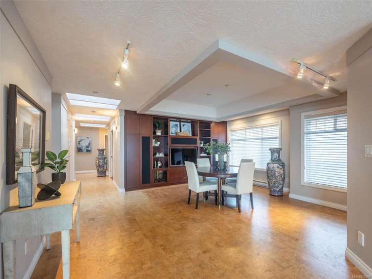 6-9675 First Street, Sidney, BC, V8L 3C8 - 13