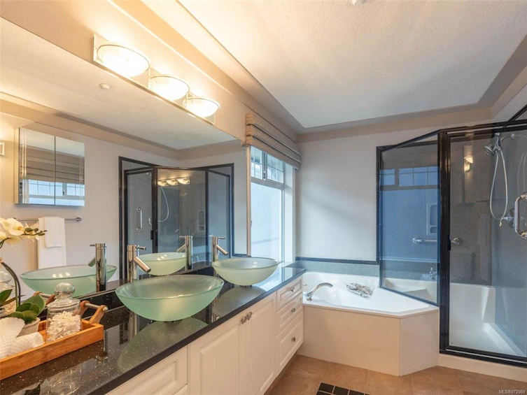 6-9675 First Street, Sidney, BC, V8L 3C8 - 27