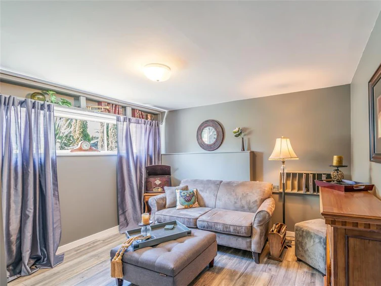 550 Holly Avenue, Nanaimo, BC, V9S 3M6 - 31
