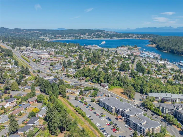550 Holly Avenue, Nanaimo, BC, V9S 3M6 - 57