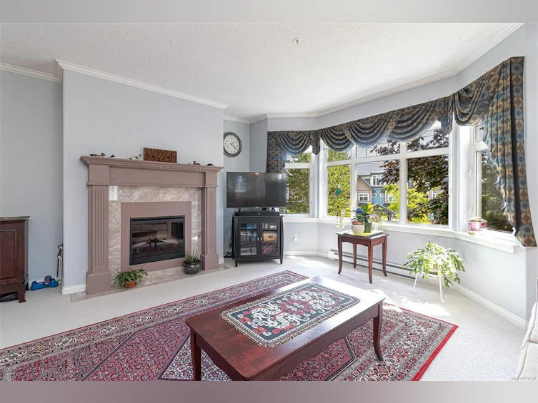 256-4488 Chatterton Way, Saanich, BC, V8X 5H7 - 3