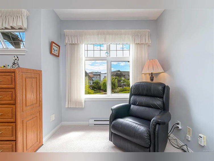 256-4488 Chatterton Way, Saanich, BC, V8X 5H7 - 16