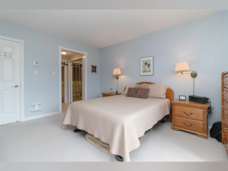 256-4488 Chatterton Way, Saanich, BC, V8X 5H7 - 17