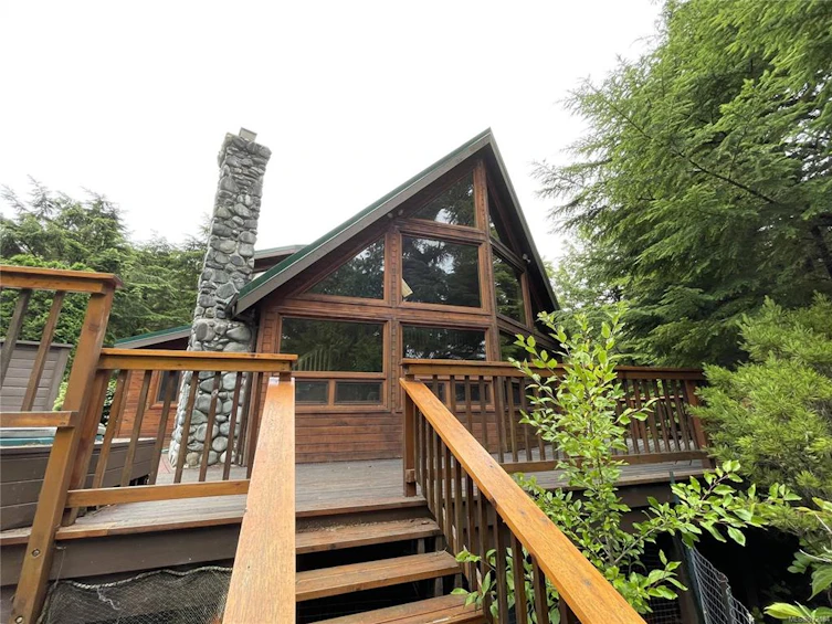 959 Peninsula Road, Ucluelet, BC, V0R 3A0 - 3