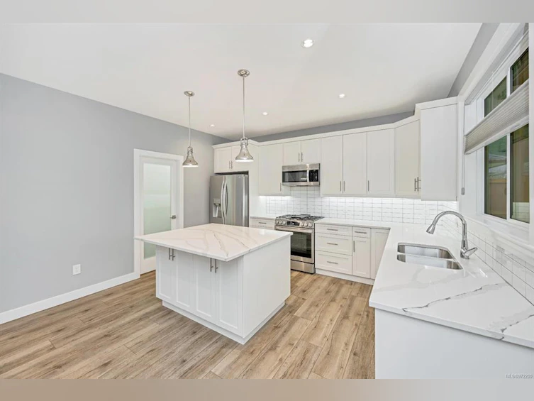1023 Englewood Avenue, Langford, BC, V9C 2Y8 - 21