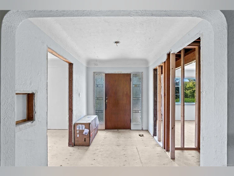 1160 Oxford Street, Victoria, BC, V8V 2V4 - 12