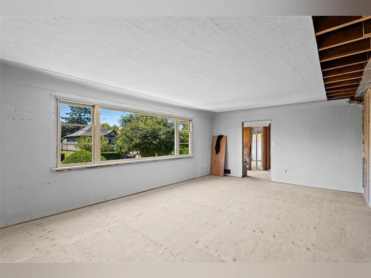 1160 Oxford Street, Victoria, BC, V8V 2V4 - 24