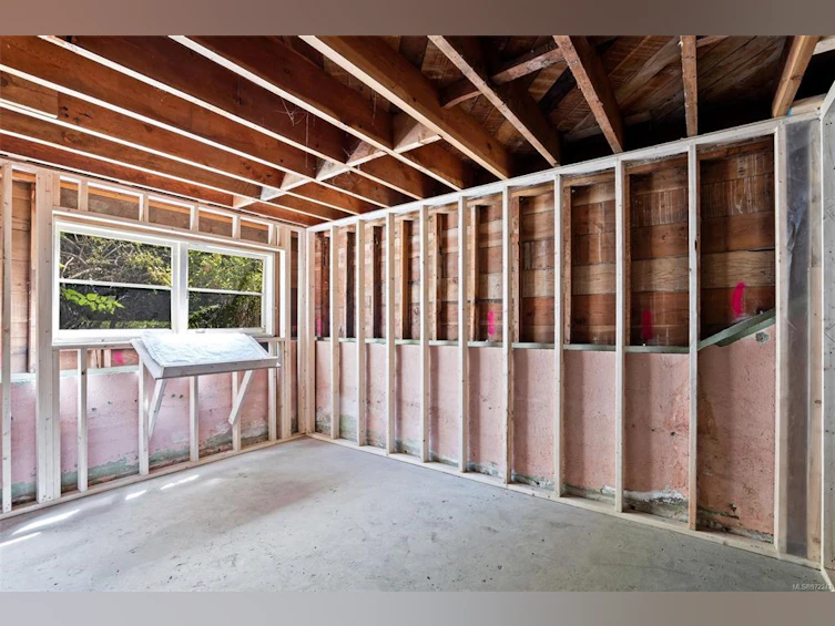 1160 Oxford Street, Victoria, BC, V8V 2V4 - 37