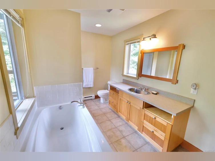 5-1383 Thornberg Crescent, Tofino, BC, V0R 2Z0 - 29