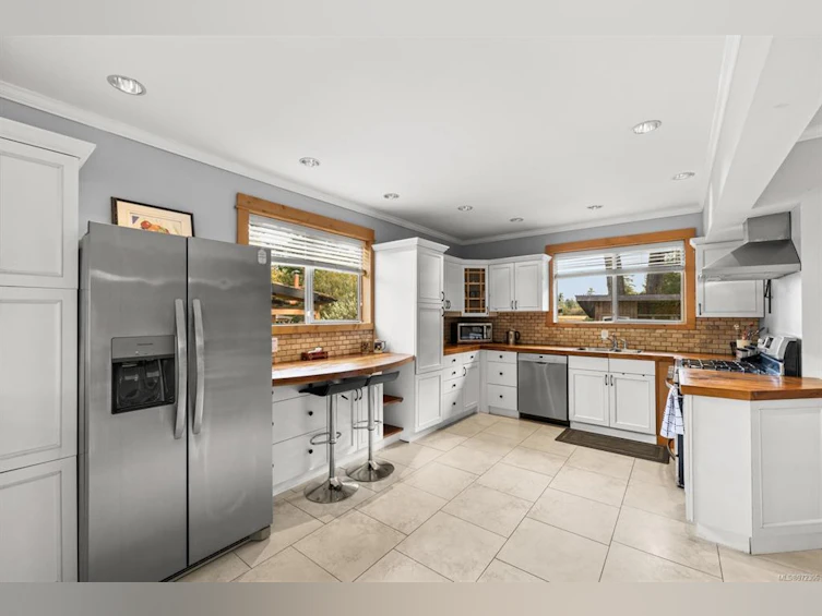 4821 Elk Road, Saanich, BC, V9E 2E6 - 45
