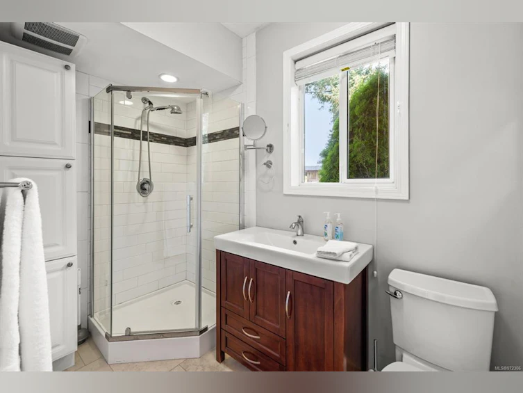 4821 Elk Road, Saanich, BC, V9E 2E6 - 48
