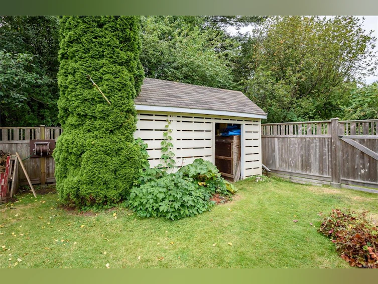 1671 Maquinna Avenue, Comox, BC, V9M 3K9 - 39