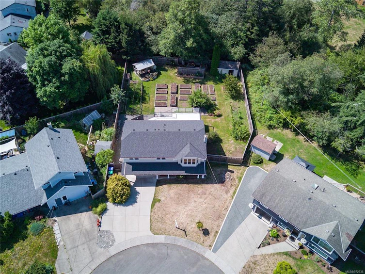 1671 Maquinna Avenue, Comox, BC, V9M 3K9 - 40