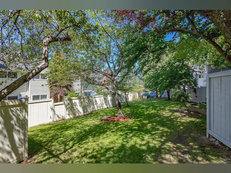 8-3993 Columbine Way, Saanich, BC, V8Z 6Z2 - 55