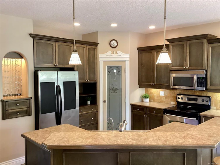 686 Sarum Rise Way, Nanaimo, BC, V9R 7C4 - 9