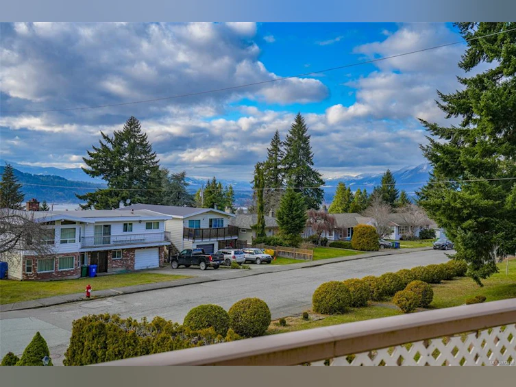 2395 14th Avenue, Port Alberni, BC, V9Y 2Y3 - 4