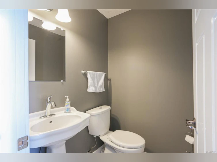 5271 Forrest Road, Port Alberni, BC, V9Y 7A9 - 34