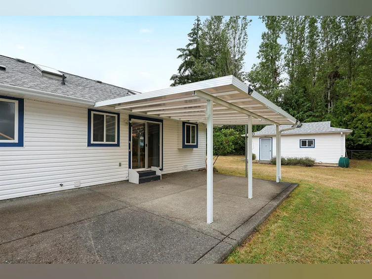 2810 Ulverston Avenue, Cumberland, BC, V0R 1S0 - 27