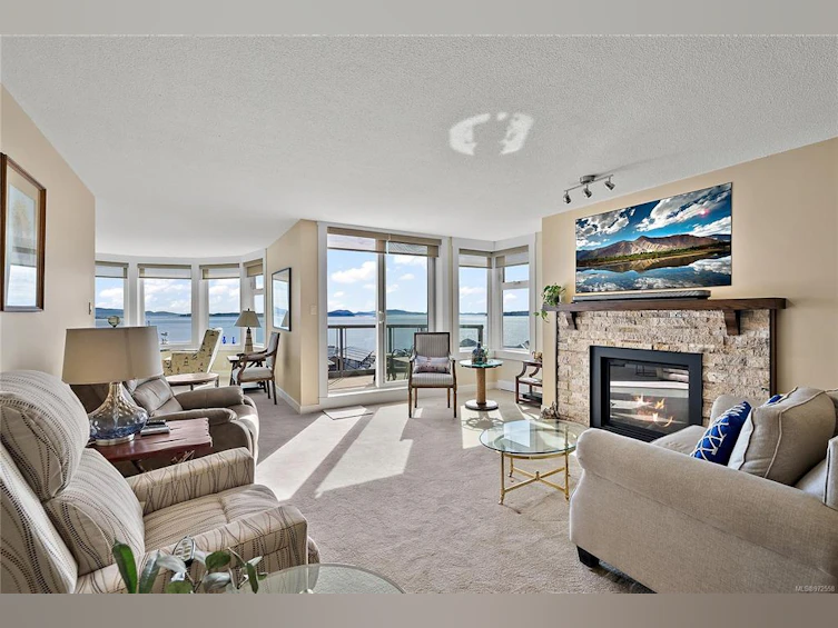 5C-9851 Second Street, Sidney, BC, V8L 3C7 - 4