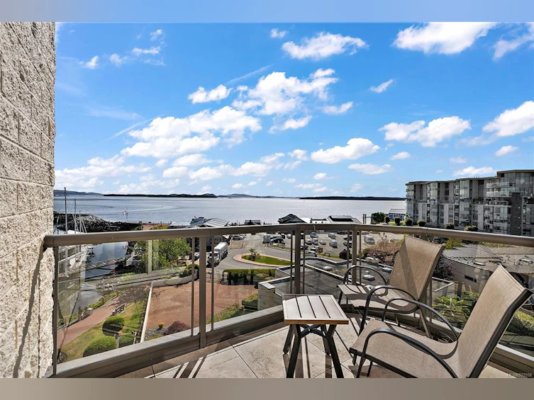 5C-9851 Second Street, Sidney, BC, V8L 3C7 - 11