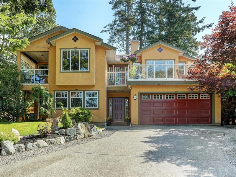 7103 Hagan Road, Central Saanich BC V8M 1E4