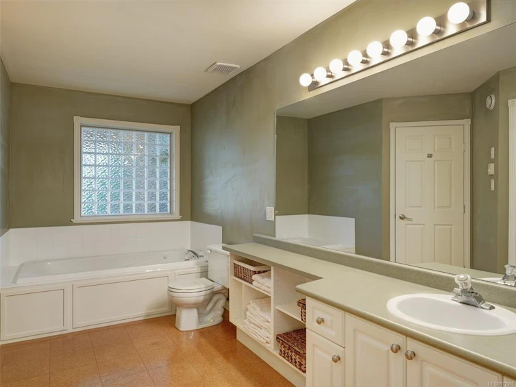 7103 Hagan Road, Central Saanich, BC, V8M 1L4 - 11