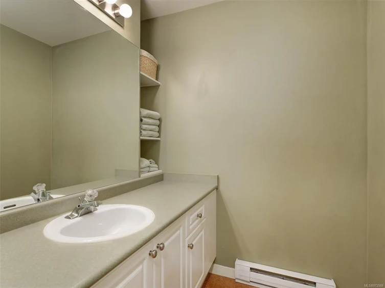 7103 Hagan Road, Central Saanich, BC, V8M 1L4 - 13