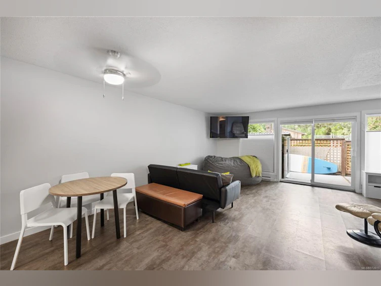 9-240 Higson Crescent, Qualicum Beach, BC, V9K 2B4 - 6