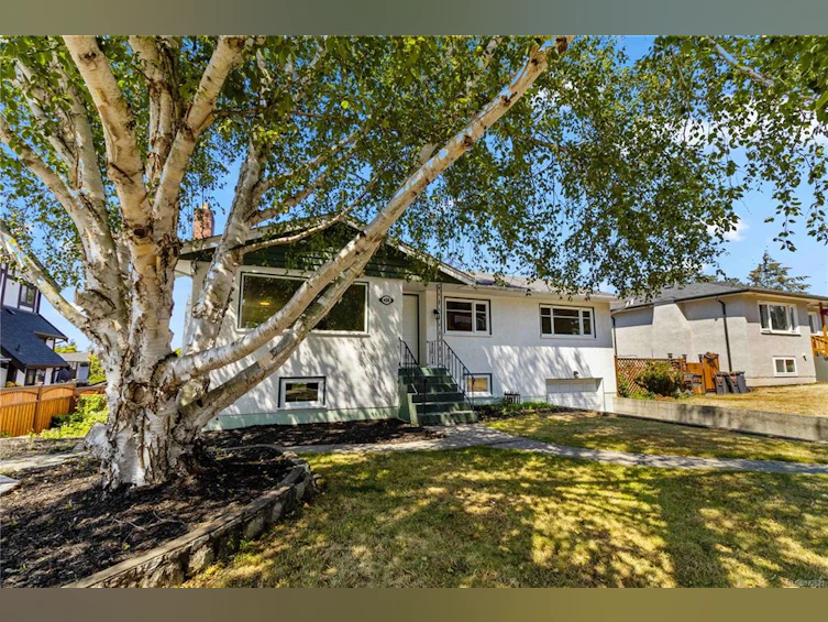430 Lampson Street, Esquimalt, BC, V9A 5Z2 - 4