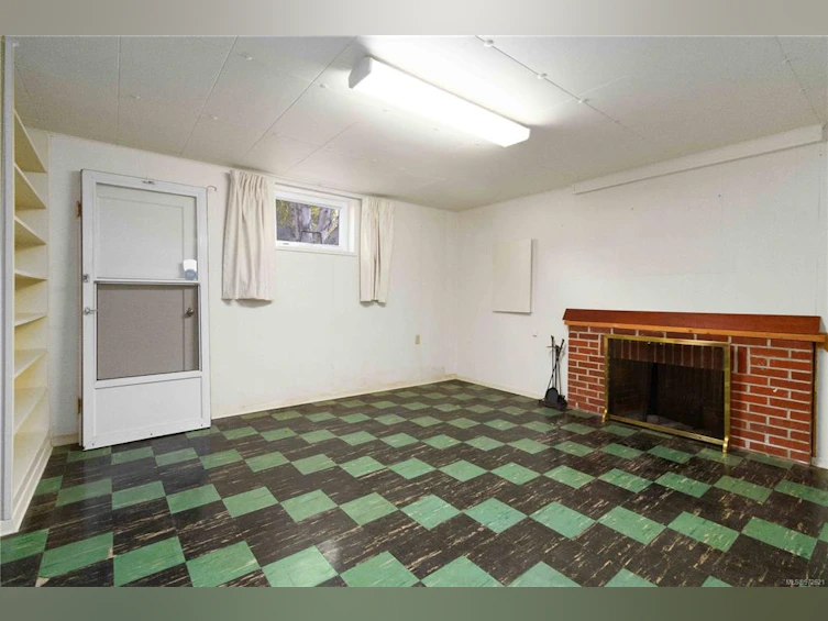 430 Lampson Street, Esquimalt, BC, V9A 5Z2 - 45