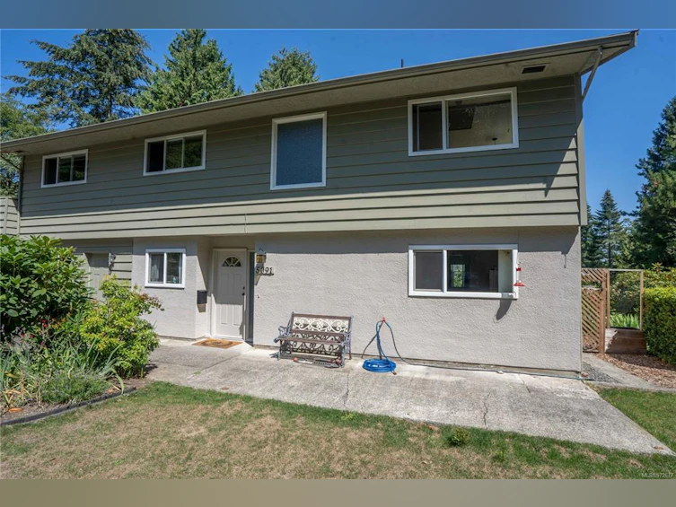 5091 Catalina Terrace, Saanich, BC, V8Y 2A6 - 32