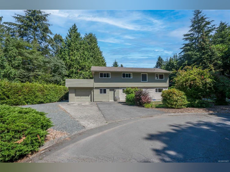 5091 Catalina Terrace, Saanich, BC, V8Y 2A6 - 38