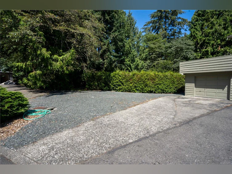 5091 Catalina Terrace, Saanich, BC, V8Y 2A6 - 44