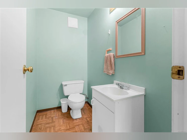5091 Catalina Terrace, Saanich, BC, V8Y 2A6 - 13