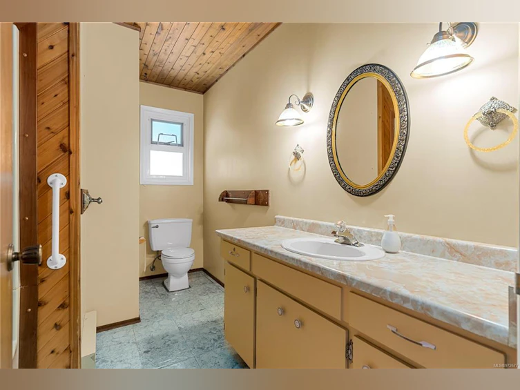 5091 Catalina Terrace, Saanich, BC, V8Y 2A6 - 15
