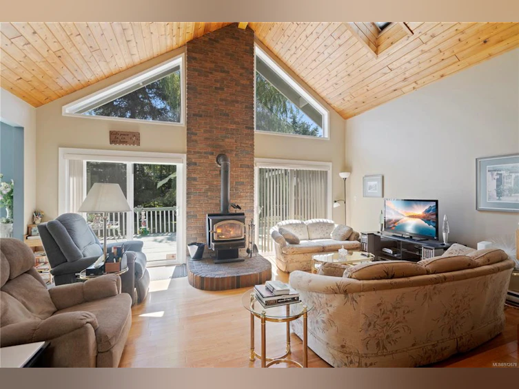 7079 Deerlepe Road, Sooke, BC, V9Z 0T1 - 2